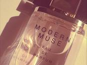 Modern Muse, futura fragancia clásica.