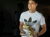 James recibe Bota