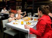 Cada restaurantes prohiben entrada niños. ¿estas acuerdo esta medida, parece impopular?