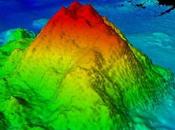 Enorme volcán extinto hallado bajo Océano Pacífico
