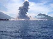 Vídeo erupción volcán revela potentes visibles ondas choque