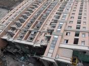 Edificio acostado Shangai
