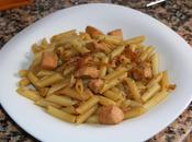 Macarrones salmón soja