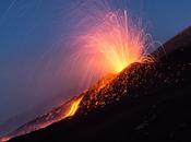 espectacular lava volcán Monte Etna