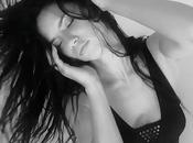 Adriana Lima seduce para LOVE Magazine