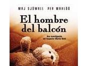 hombre balcón