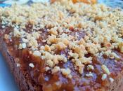 Bizcocho vegano naranja confitada cobertura dátiles