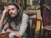 Father John Misty pasa Spotigy avanza tema disco