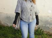 Outfit capa gris.