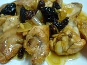 Guisado carne ciruelas, uvas pasas piñones Rostido
