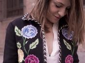 Bell-bottom trousers roses