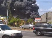 Video: Fuego arropa almacen guaguas Conatra.