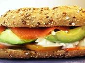 Bocadillo salmon aguacate