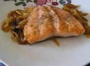 Salmón salsa cebolla