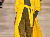 poder amarillo moda