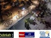 Antorchas bajo luna llena