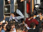 tren inmigrantes Europa: desesperadas luchas para sobrevivir