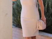 look formal: vestido beige