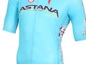 Equipación equipo ciclista Astana