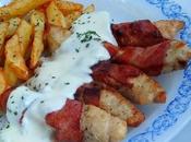 Rollitos pollo beicon salsa gorgonzola