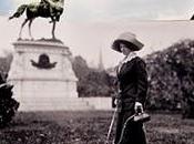 395.- "Aunque muchas cosas arrebatadas tiempo, otras permanecen...