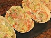 Barquitas mexicanas rellenas ensaladilla salmón ahumado