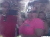 gorila enojado rompe cristal susto vidas visitantes zoológico