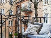2470.- Decorando balcones