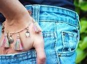 Pulsera estilo boho borlas