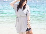 Cómo combinar vestido básico gris