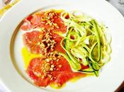 Carpaccio ternera vinagreta frutos secos espaguetis calabacín