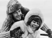 Claudia Cardinale, tienda roja" 1969