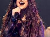 Selena Gómez, mundo pies