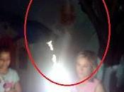 Captan aparente imagen abuela fallecida fiesta