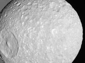 Cassini sobrevuela Mimas Calypso