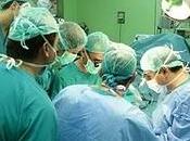 Ultramicrocirugía para implantar dedo mano