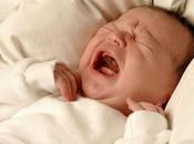 “Extraño” comportamiento bebé: ¿Normal