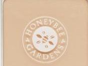 Honeybee Gardens: polvo mineral compacto "Geisha" polvera.