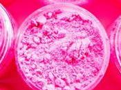 Artista crea rosa rosado mundo