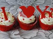 Cuatro imagenes originales cupcakes para novio decorados