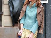 falda dorada, biker zapatillas