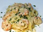 Pasta Tagliatelle salsa Alfredo gambas