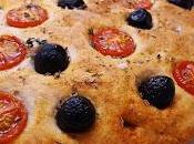 Focaccia olivas tomates