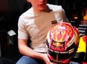 Verstappen muestra nuevos colores casco
