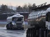 Pirelli prueba neumáticos lluvia pista mojada artificialmente