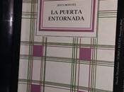 puerta entornada