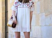 Outfit vestido bordado