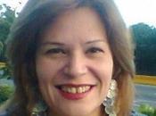 Topless para tumbar gobierno