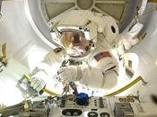 Astronautas embotellan espacio para traerlo Tierra