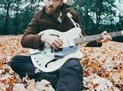 Auerbach Waiting song (2017)